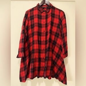 Red and black Buffalo plaid tunic, 3/4 sleeves, collared and button front